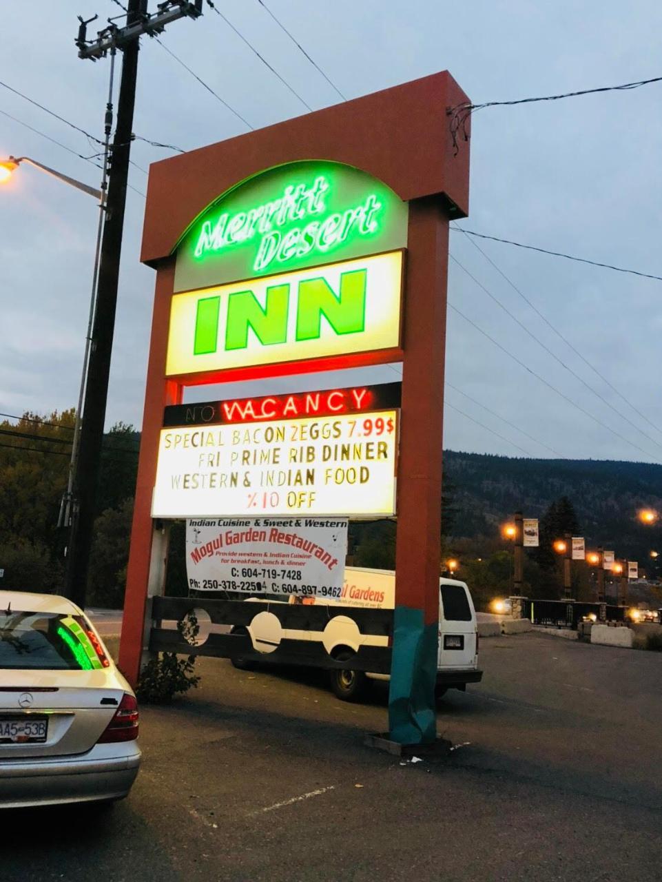 Merritt Desert Inn Exteriér fotografie